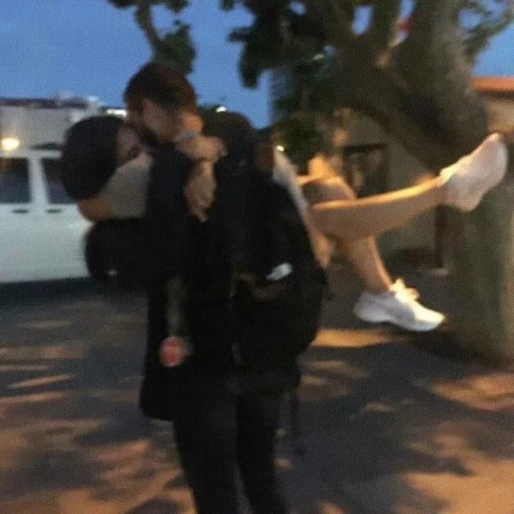 Meet your Posher, Jnqjvkek